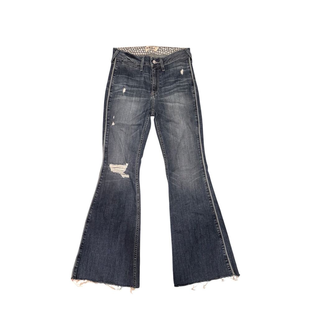 Ariat Real high rise flare size 28 women’s jeans. Raw flared hem. Distressed